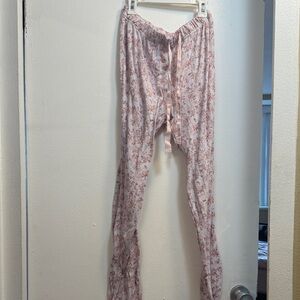 Marilyn Monroe Size M Floral Pink Pajama Pants